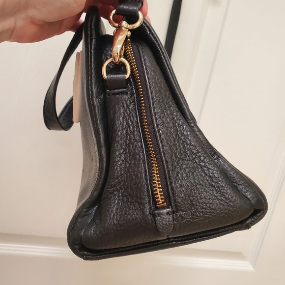 Kate Spade shoulder bag. Excellent Pre-owned Condition. - Picture 4 of 7